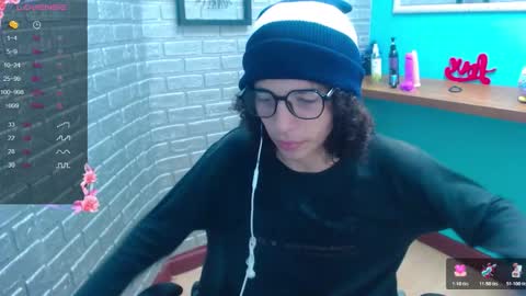 Snapshot of mike_miiller_ chatting on 11-06-25, 05:25 I AM KURTT online show from 11-06-25, 05:25