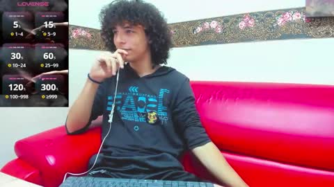 Snapshot of mike_miiller_ chatting on 11-11-25, 05:57 I AM KURTT online show from 11-11-25, 05:57