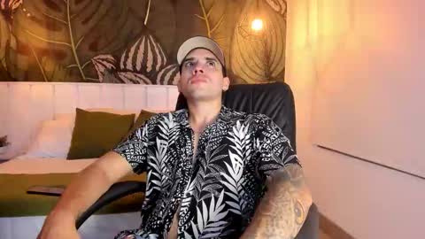 Mike Montoya online show from 10-17-25, 11:29