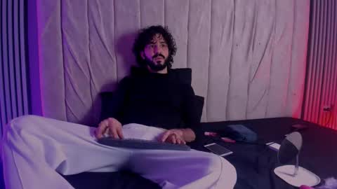 Mike Parker online show from 12-22-25, 05:48