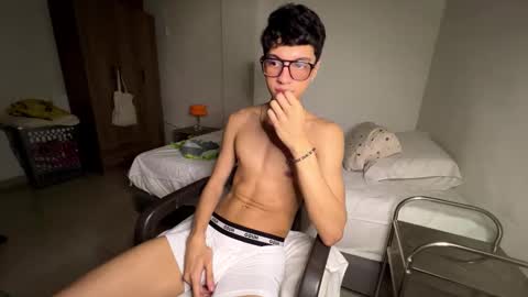 Mike Pineapple online show from 11-25-25, 03:50