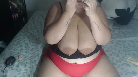 Snapshot of mike_sofi chatting on 10-16-25, 12:00 sofia sweet online show from 10-16-25, 12:00