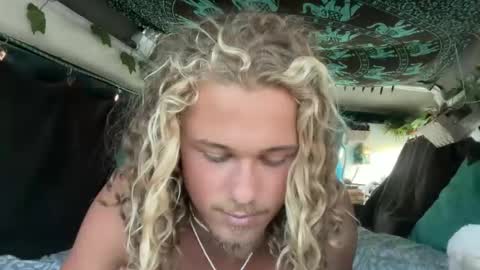 Mike online show from 01-09-26, 05:32