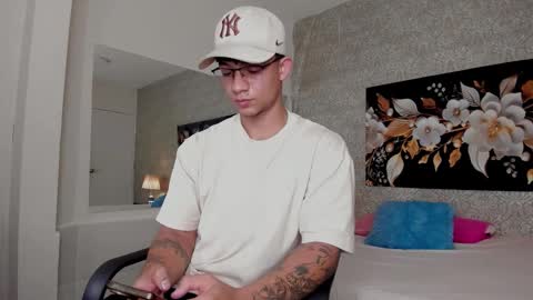 Mike online show from 09-24-25, 03:43