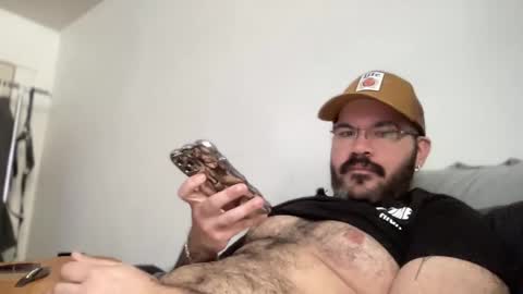 Snapshot of mikeatron2000 chatting on 12-07-24, 05:31 mikeatron2000 online show from 12-07-24, 05:31