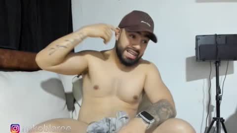 mikeblaree online show from 11-15-25, 03:37