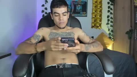 mikee_scooth online show from 12-02-24, 06:21