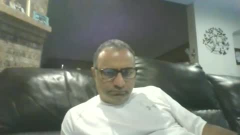 Snapshot of mikej143 chatting on 10-11-25, 12:21 mikej143 online show from 10-11-25, 12:21