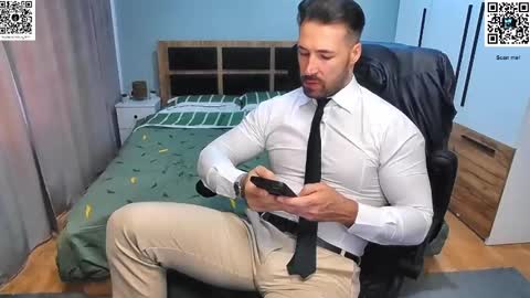 Mike    online show from 01-22-25, 12:06