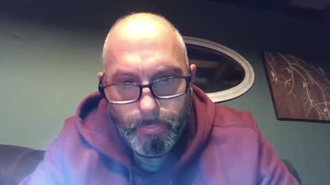 Snapshot of mikeweis1018 chatting on 10-14-25, 02:01 mikeweis1018 online show from 10-14-25, 02:01