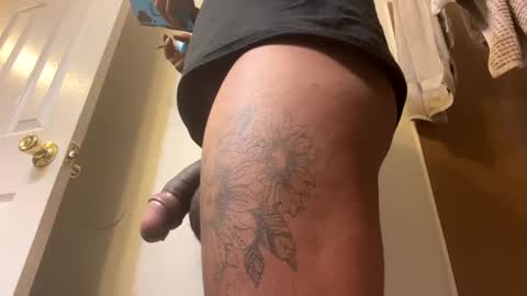 Snapshot of mikeyblunt chatting on 01-04-25, 07:13 mikeyblunt online show from 01-04-25, 07:13