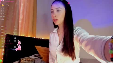 VIOLETAMIKE online show from 01-07-25, 06:35