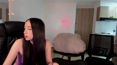 VIOLETAMIKE online show from 10-26-25, 11:53