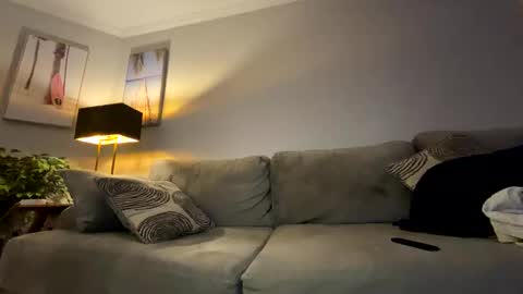 mikeywhite123 online show from 01-22-25, 05:37