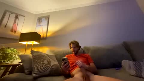 mikeywhite123 online show from 02-10-25, 08:20