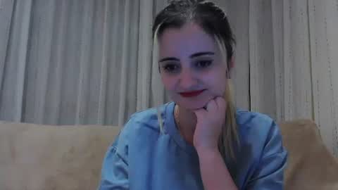 miki234809581 online show from 11-17-25, 08:14