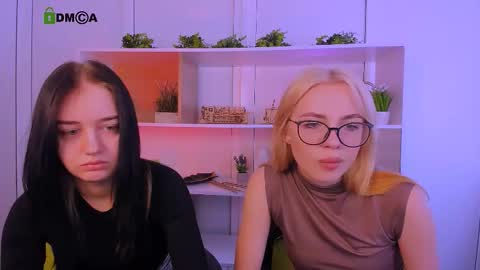 Snapshot of miki_ti chatting on 10-26-25, 09:04 miki_ti online show from 10-26-25, 09:04