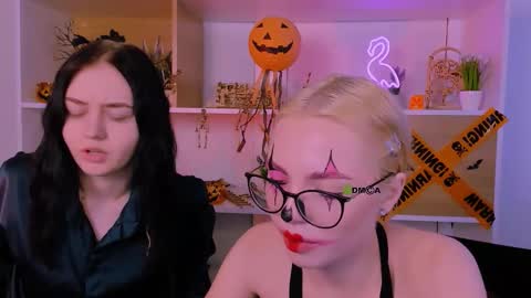 Snapshot of miki_ti chatting on 10-31-25, 09:43 miki_ti online show from 10-31-25, 09:43