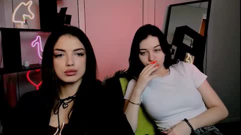 Snapshot of miki_ti chatting on 11-20-25, 09:20 miki_ti online show from 11-20-25, 09:20