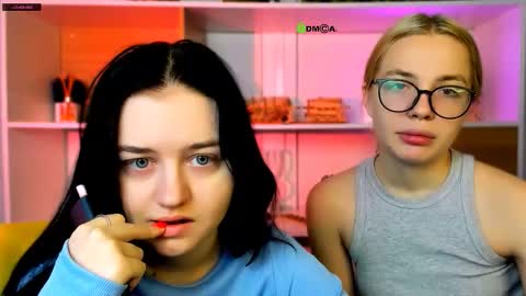 Snapshot of miki_ti chatting on 12-03-25, 05:59 miki_ti online show from 12-03-25, 05:59