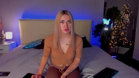 MikkiShows online show from 02-17-25, 03:31