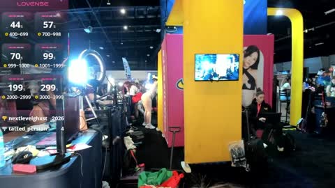 Snapshot of mikmagik chatting on 10-18-25, 06:41 Mikaylah online show from 10-18-25, 06:41