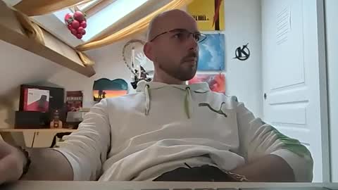 Snapshot of mikmik91 chatting on 01-08-25, 10:15 mikmik91 online show from 01-08-25, 10:15