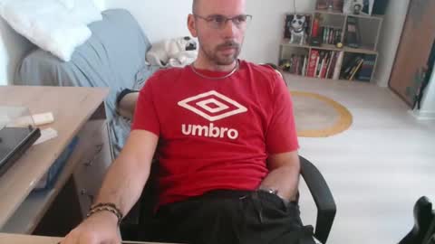 Snapshot of mikmik91 chatting on 10-10-25, 09:08 mikmik91 online show from 10-10-25, 09:08