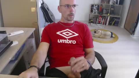 Snapshot of mikmik91 chatting on 10-14-25, 03:13 mikmik91 online show from 10-14-25, 03:13