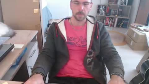 Snapshot of mikmik91 chatting on 10-22-25, 10:04 mikmik91 online show from 10-22-25, 10:04