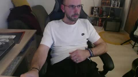 mikmik91 online show from 02-10-26, 04:44