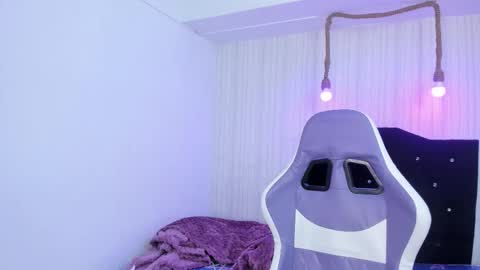   miku katsuragi  online show from 01-14-26, 01:55