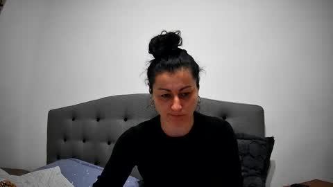 Mikyloveu online show from 02-10-25, 04:47