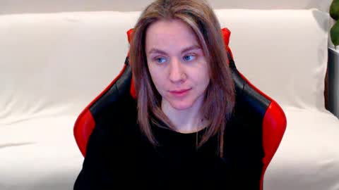 Snapshot of mila_13 chatting on 01-23-25, 03:37 Mila online show from 01-23-25, 03:37