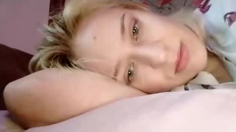 Mila 420 online show from 11-26-25, 11:00