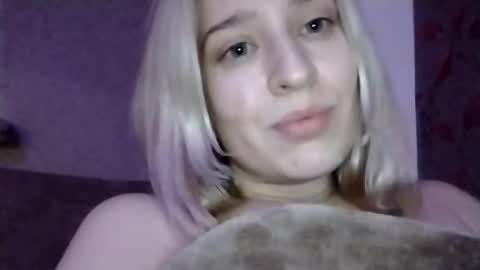 Mila 420 online show from 11-28-25, 09:06