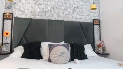 mila_adamss online show from 01-09-26, 10:51