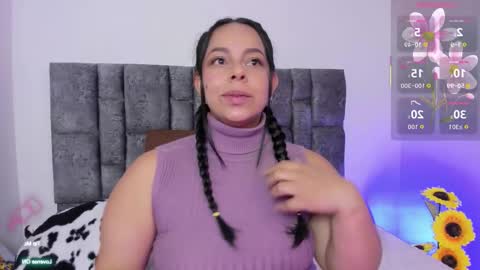 Snapshot of mila_chic chatting on 10-25-25, 10:59 mila online show from 10-25-25, 10:59