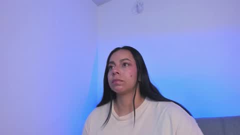 mila  online show from 12-20-25, 09:55