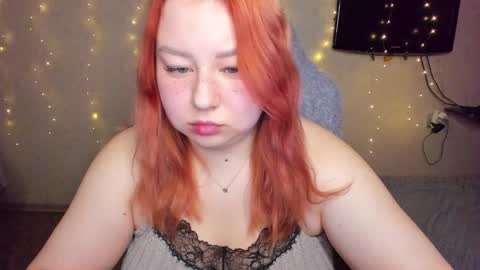 Mila shy sensual person  online show from 12-15-25, 08:18