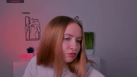 mila_glow online show from 10-01-25, 07:20