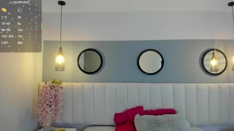 mila_hank online show from 11-03-25, 12:28