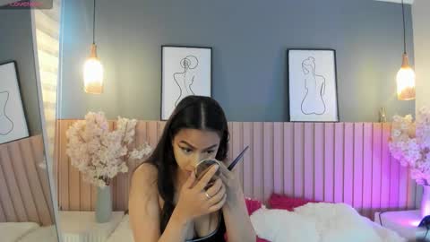 Snapshot of mila_hank chatting on 02-24-26, 12:14 mila_hank online show from 02-24-26, 12:14