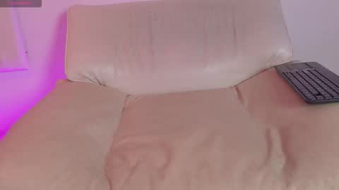 Snapshot of mila_n_max chatting on 10-26-25, 12:49 Mila Max online show from 10-26-25, 12:49