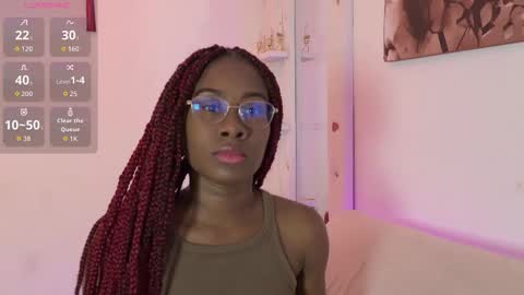 Snapshot of mila_n_max chatting on 11-20-25, 12:05 Mila Max online show from 11-20-25, 12:05