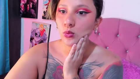 MILA  online show from 10-20-25, 11:21