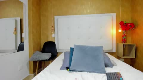          online show from 10-01-25, 12:16