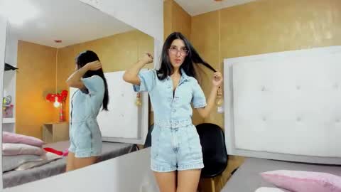          online show from 11-28-25, 10:34