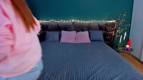 Milla online show from 12-20-25, 06:59