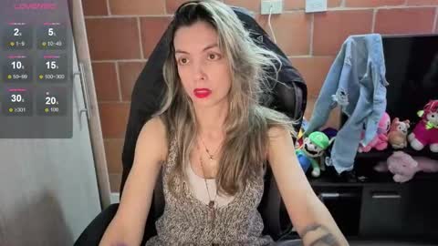 milacoxx8819 online show from 10-08-25, 08:39